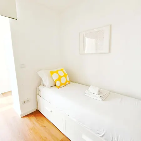 アパート Mivo Balcony Duplex With River View *
